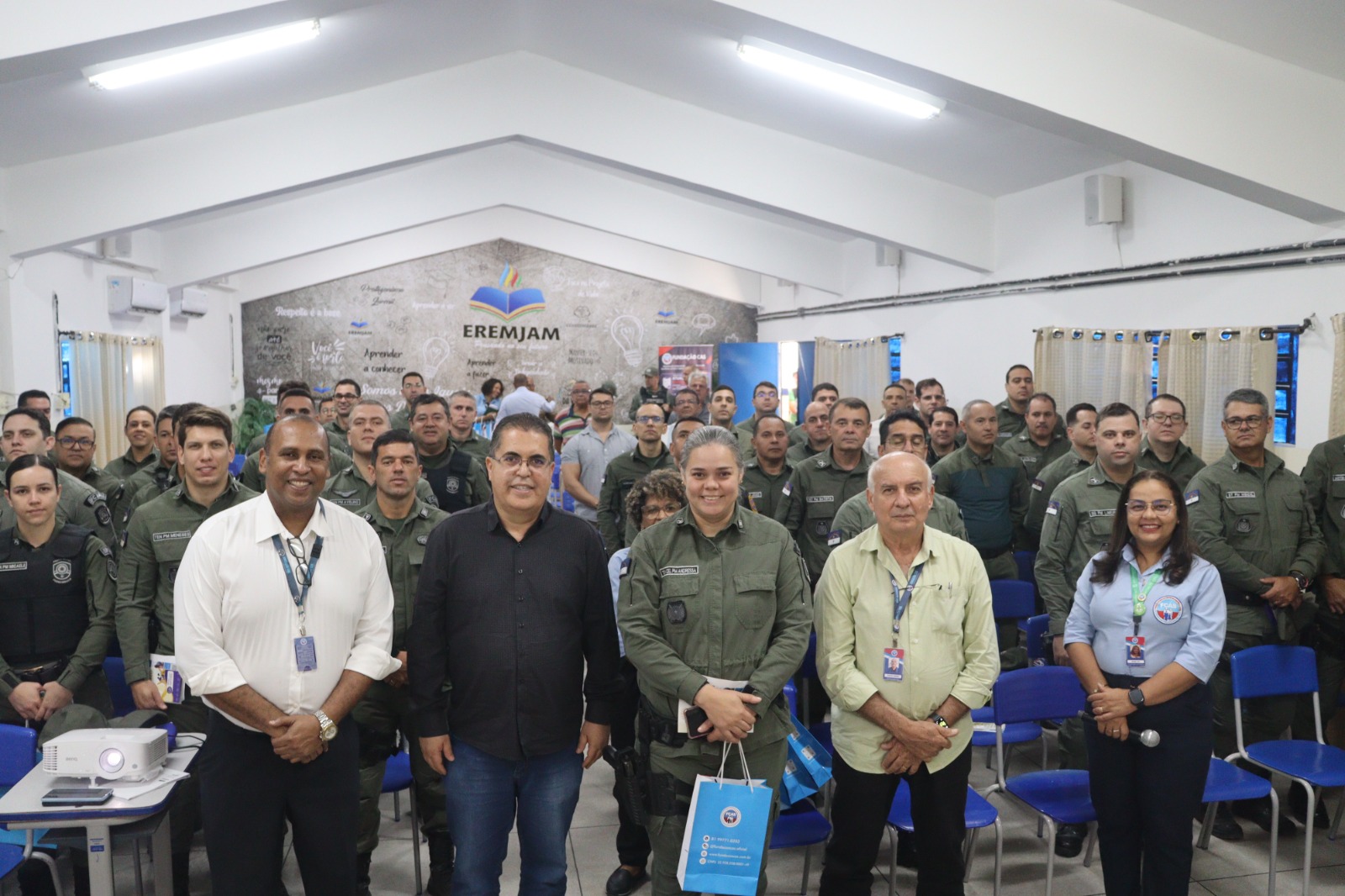 Caravana de Bem-Estar da Fundação CAS leva cuidado e acolhimento aos policiais militares em Pesqueira